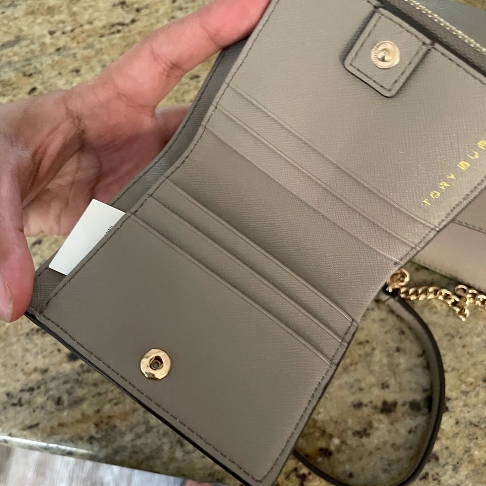 New Tory Burch set ๐ - Picture 3 of 13